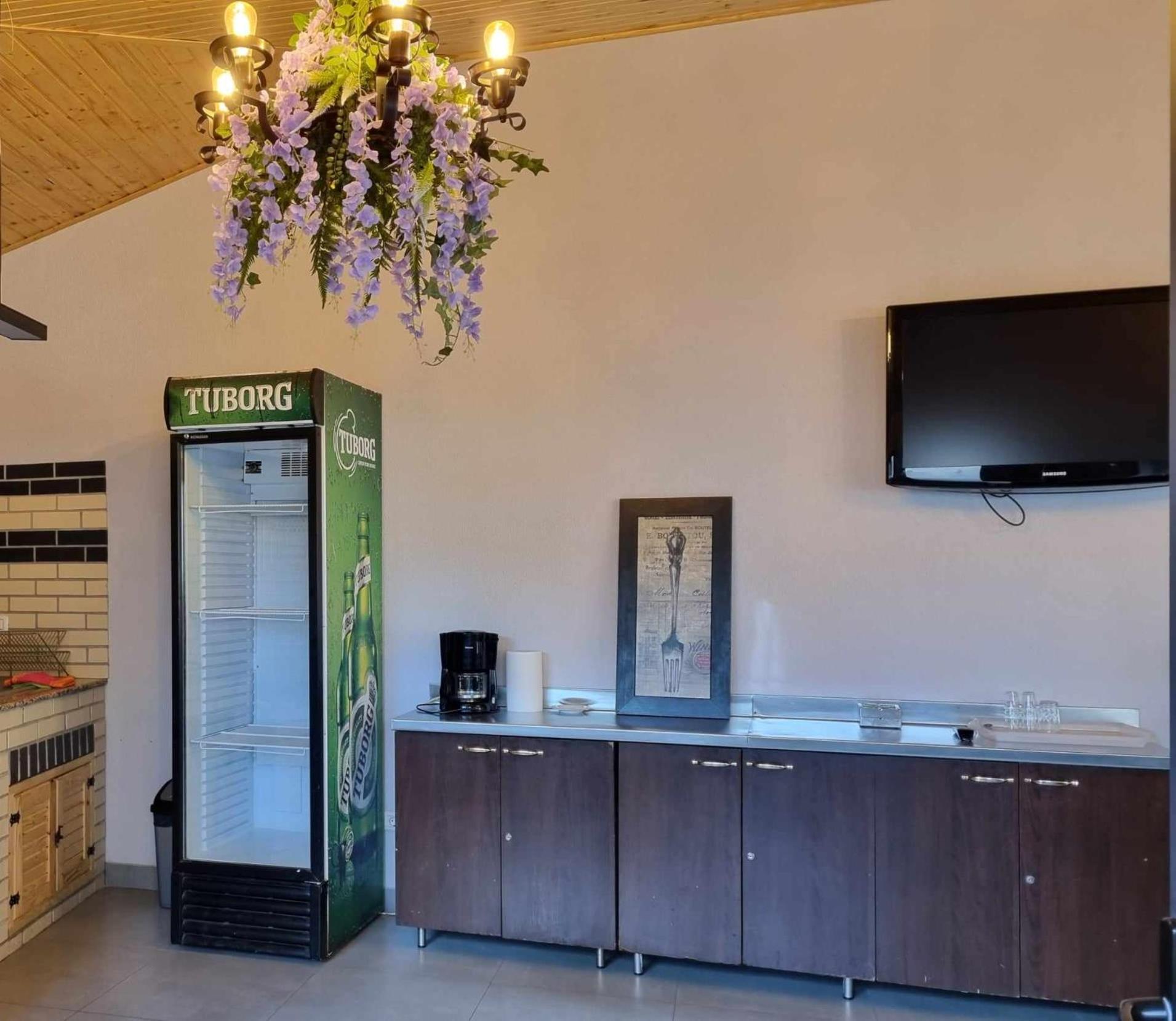 Pensiunea Public House Busteni Luaran gambar